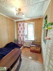 Продам 1 к. из. кв. на Салтовке. Пр. Тракторостроителей. Р-н СМ Класс.