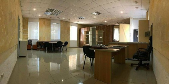 Продаж одноповерхової будівлі (249,8 кв. м. ) в Бердичеві