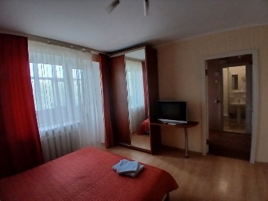 Здаю подобово 1 к. квартиру по вул. Незалежності 2, 5 поверх