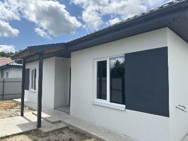 Продам затишний будинок в казковій місцевості