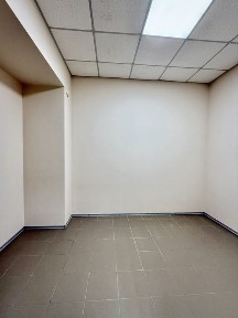 Приміщення під офіс, салон, магазин. Центр