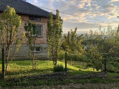 Продаж будинку.