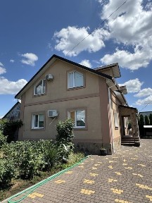 Дом двухэтажный капитальный 2015г на Сухарке