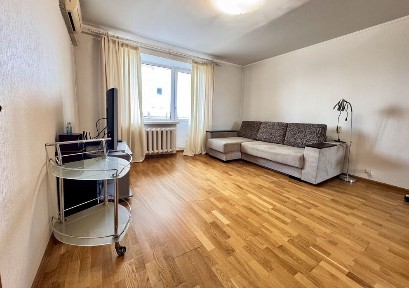 Оренда 1 к 38кв Вітряні гори <a href='/newbuilding/620/view/zk-parkove-misto'>Паркове місто</a> Варшавський жк Navigator