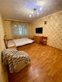 Сдам 1к квартиру спальня +кабинет на проспекте Ярослава Мудрого