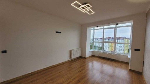 Продаж готової квартири з ремонтом з гарним виглядом!