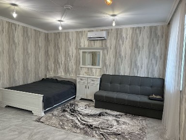 Сдам очень уютную квартру - студию, посуточно!.Свободна всегда!