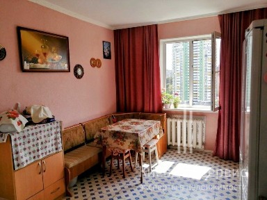 2 кімнатна 61 кв м вул Вишневецького 1 Вишгородська біля Паркове Місто