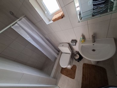 Кімнати біля термальних вод Косино у Томаша