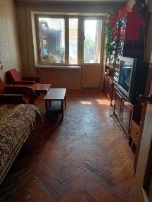 Продаж трикімнатної квартири по вул. Грушевського