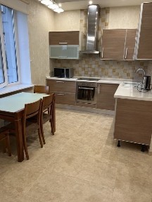 Здається однокімнатна Молдавська 2, ст. м. Шулявська, генератор.