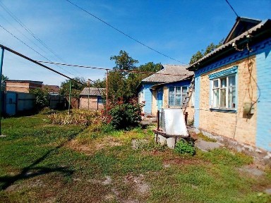 Затишний сімейний дім чекає на вас у місті Глобине Полтавської області