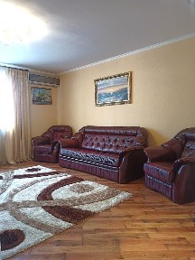 Оренда 2-кімнатної квартири 75 м², Композитора Ніщинського вул., 16
