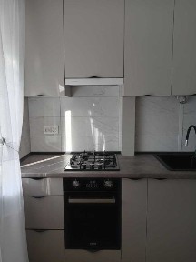 Продам 2 кімнатну квартиру в центрі міста