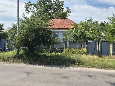 Продаж будинку по вулиці Миру