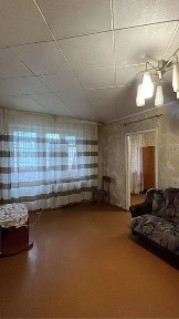 3 кімн. 173 квартал Єдуарда Фукса середина будинку.