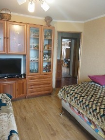 Продам двохкімнатну квартиру з АВТОНОМКОЮ