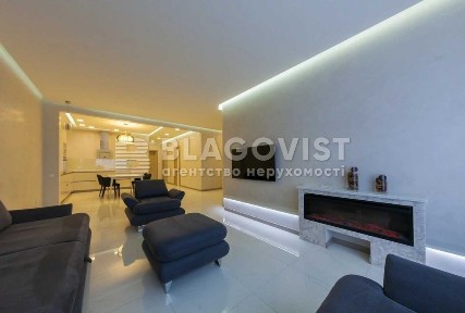 Киев, Кловский спуск, 7