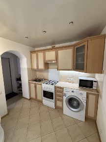 Продам частину будинку в центрі. Вул. Замкова