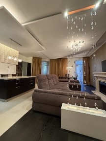 Одеса, Приморський, Тіниста вулиця 9/12