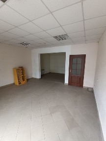 Продаж комерційного приміщення ( магазину)