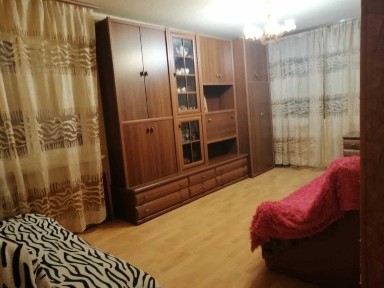 Київ, Голосіївський, Васильківська 21