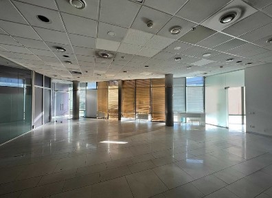 Київ, Печерський, вулиця Басейна 1