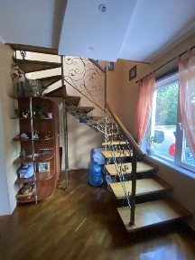 Продам частину будинку в центрі