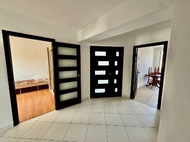 Продається 3-кімнатна квартира. Чортків