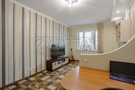 ПРОДАЖ 1-кімнатної квартири по вул. Драгоманова 6/1 Дарницький район