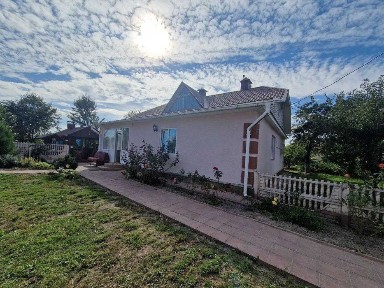 Будинок в селі Брусилів