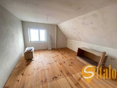 Продаж будинку, Радехів