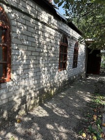 Продам будинок в м. Лозова