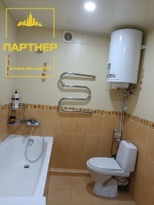 Здам трикімнатну з меблями і технікою. Вул Миру