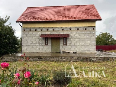 Продам будинок зі зручностями