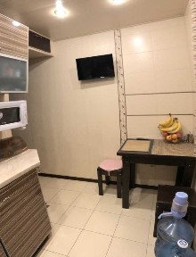 Киев, Автозаводская ул., 89