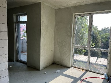 Продаж однокімнатноі неподалік центру