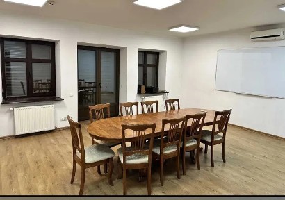 Киев, Вокзальная ул.