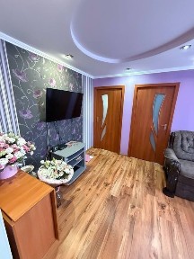 Будинок з ремонтом та меблями, гараж, літня кухня, дом с гаражем