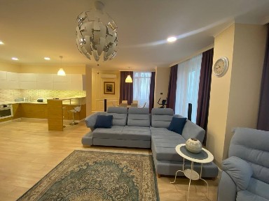 Продажа 4-комнатной квартиры 190 м², Симферопольская ул., 2Л