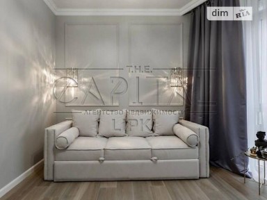 Саперне Поле вулиця, мікрорайон Саперне Поле, район Печерський, Київ, метро Палац Україна, вул. Саперне Поле 5