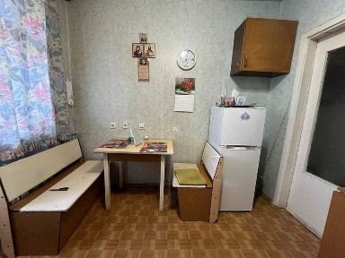 Сдам 1-о кІмнатну Святошинский р. н Академіка Корольова 10