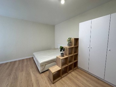 Продається квартира з сучасним ремонтом, повна комплектація. Біля лісу