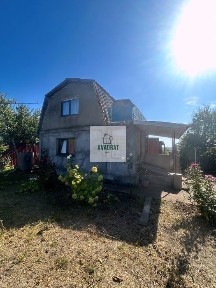 Продам двохповерхову дачу з неймовірним видом на річку Дністер