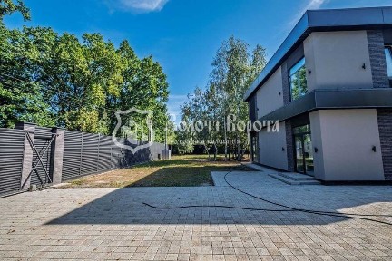 Київська область, Плюти