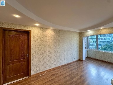 Киев, Победы просп., 17