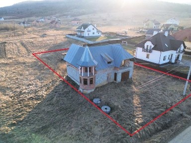 Продається будинок у с. Попелі біля м. Борислав