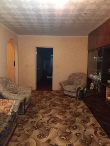 7 ЗАРЕЧНЫЙ продается меблированая 3 ком квартира.