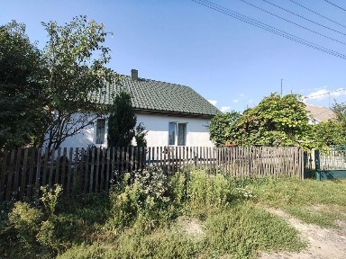 Будинок на просторій земельній ділянці між Базарчиком та Сушильним