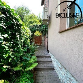 Будинок в парковій зоні